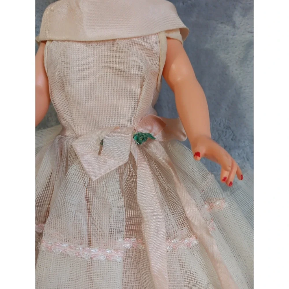 Vtg Fashion Bride Doll 17-18